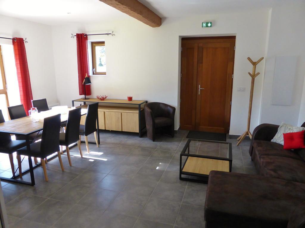 Camping Lou Gourdan Hotel Puget Theniers Bagian luar foto
