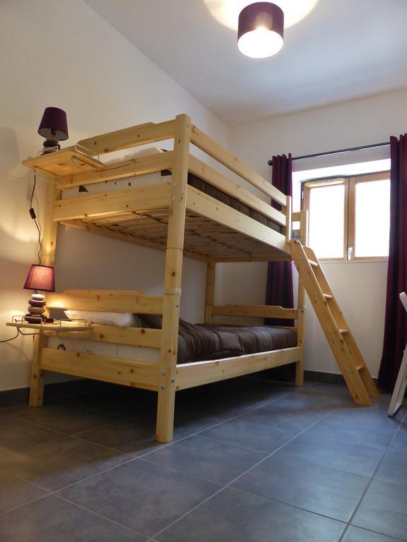 Camping Lou Gourdan Hotel Puget Theniers Bagian luar foto